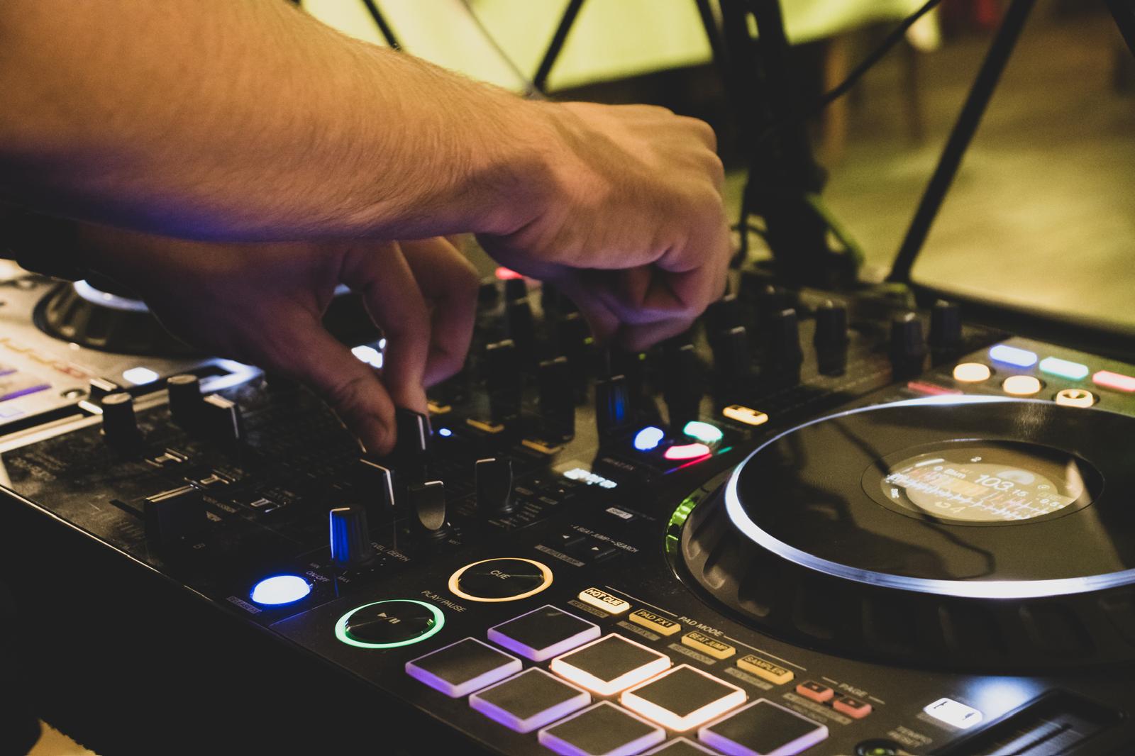 Pachet DJ Nunta Sonorizare Proprie